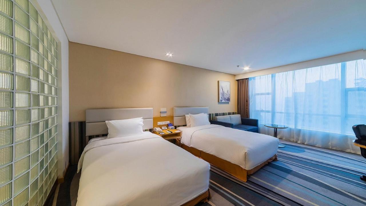 Holiday Inn Express Baoji City Centre By Ihg Exterior foto