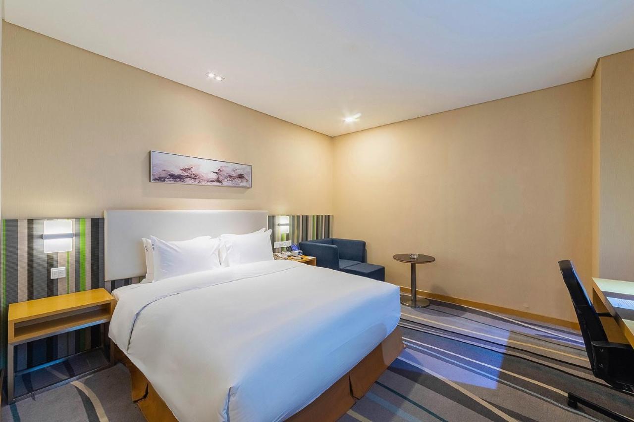 Holiday Inn Express Baoji City Centre By Ihg Exterior foto