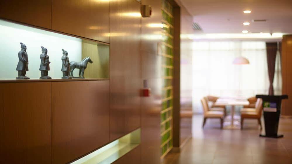 Holiday Inn Express Baoji City Centre By Ihg Exterior foto