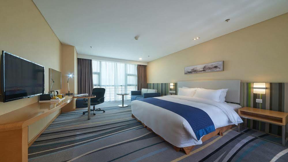 Holiday Inn Express Baoji City Centre By Ihg Exterior foto